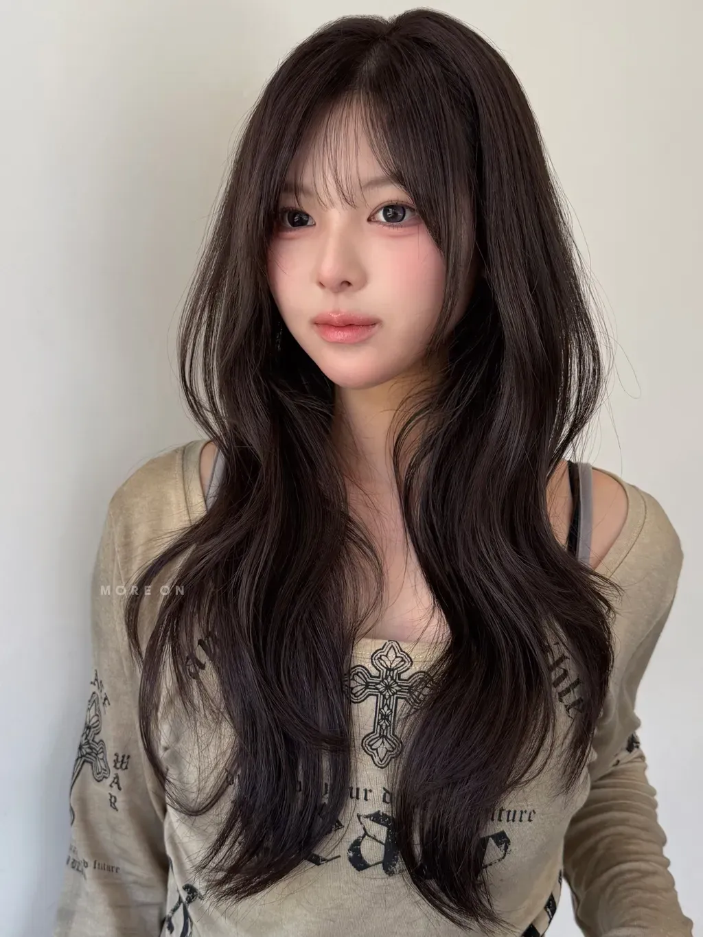 수빈 디자이너 호버 프로필